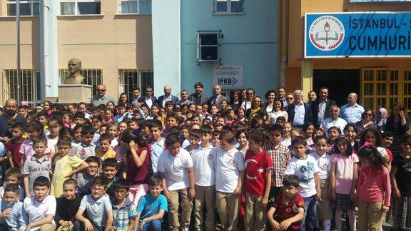 Cumhuriyet İlkokulunda Toçev  Tarafından Yapılan Kütüphane Açılışı