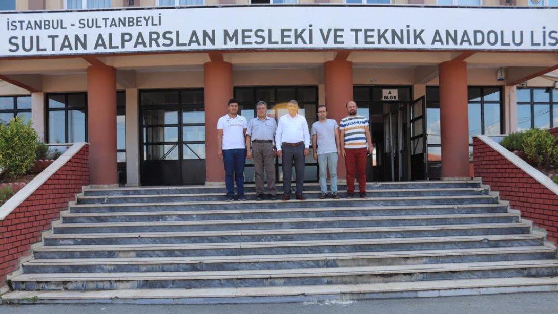 İlçe Milli Eğitim Müdürümüz Sultan Alparslan Mesleki ve Teknik Anadolu Lisesi'ni Ziyaret Etti
